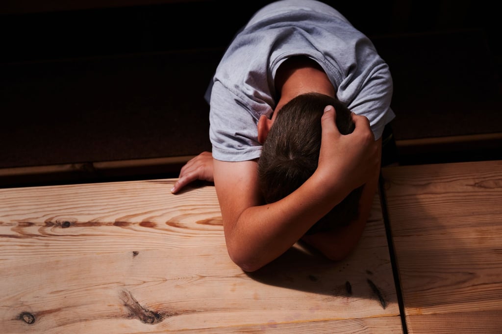 Körperliche und emotionale Misshandlungen von Kindern können weitreichende Folgen haben.