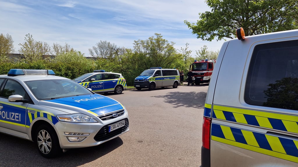 Ein Großaufgebot der Polizei war in Halle im Einsatz.