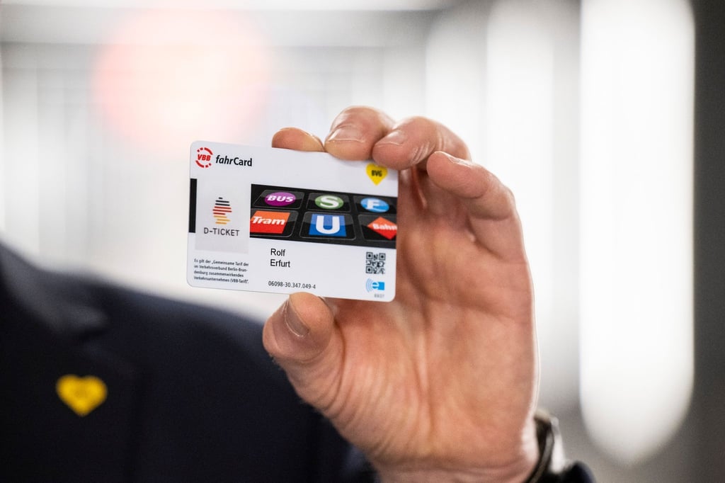 Das Deutschlandticket.