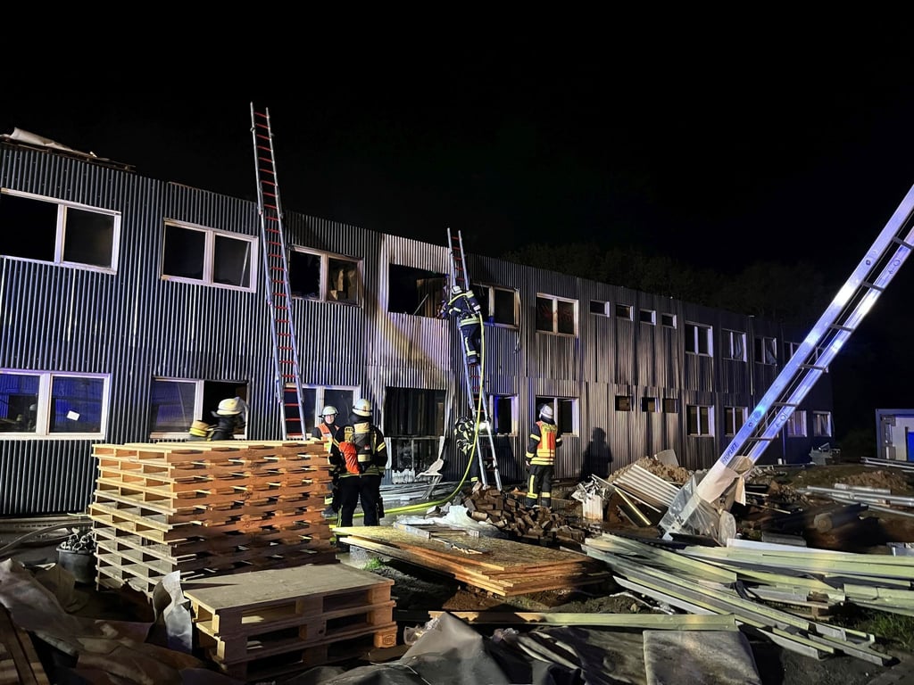 Die Feuerwehr konnt den Brand löschen.