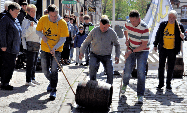 Fest in der Hansestadt: Warum der Bürgermeister ein Fass durch ...