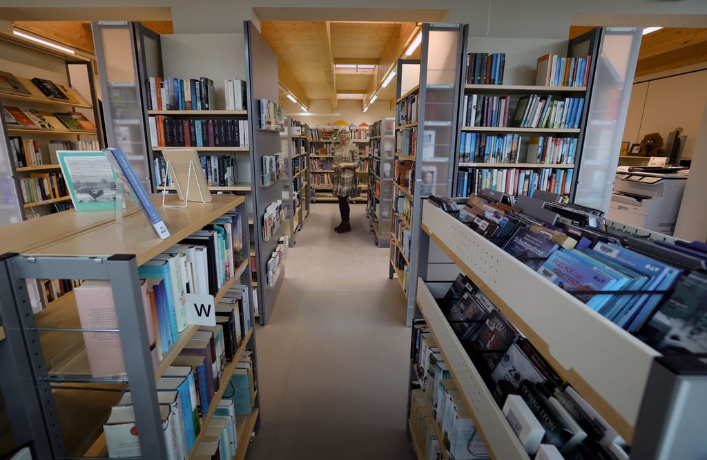 Eine Bibliothek.