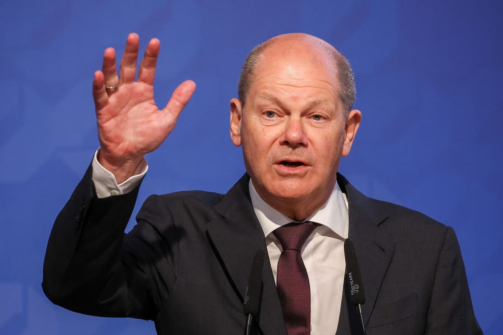 Olaf Scholz, Bundeskanzler, spricht auf dem Zukunftsforum "Wirtschaft Arbeit 2030" in Dresden.