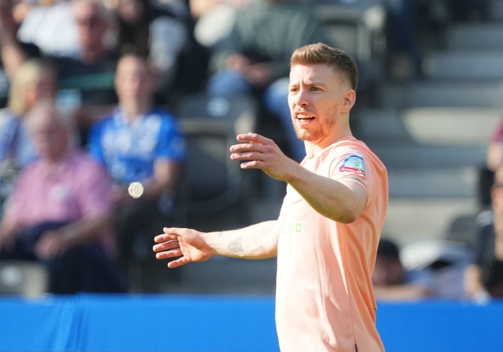 Bremens Mitchell Weiser gestikuliert.