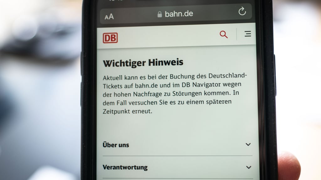 Die Nachfrage nach dem 49-Euro-Ticket ist sehr groß. Doch leider scheitern viele Buchungsversuche.