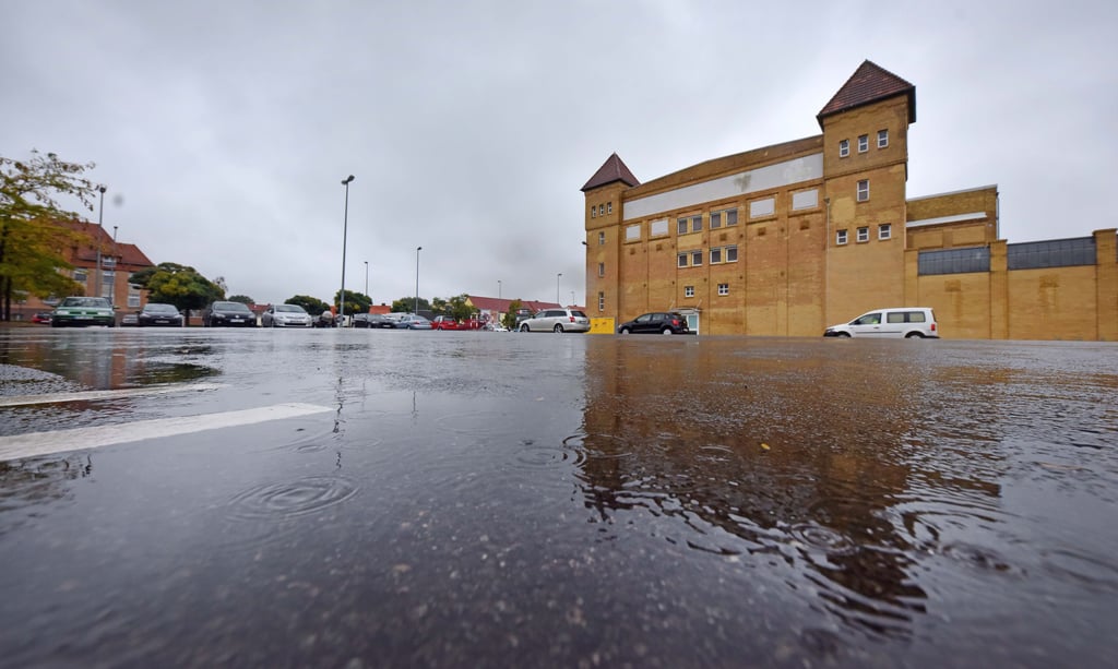 Versiegelte Flächen in Bitterfeld werden zum Problem.