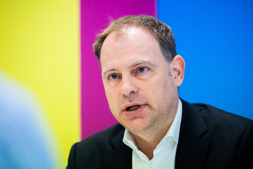 Christoph Meyer, Landesvorsitzender der FDP-Berlin, spricht bei einem Interview.