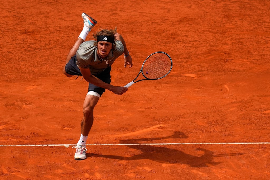 Musste sich dem Spanier Carlos Alcaraz in Madrid mit 1:6, 2:6 geschlagen geben: Alexander Zverev.
