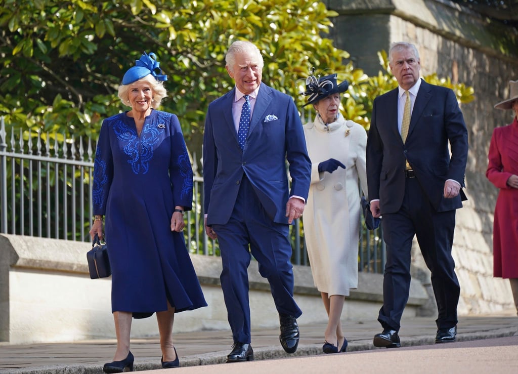 Königsgemahlin Camilla (vorne,l-r), König Charles III., Anne (hinten,l-r), Princess Royal, und Prinz Andrew auf dem Weg zur St. George's Chapel auf Schloss Windsor in Windsor.