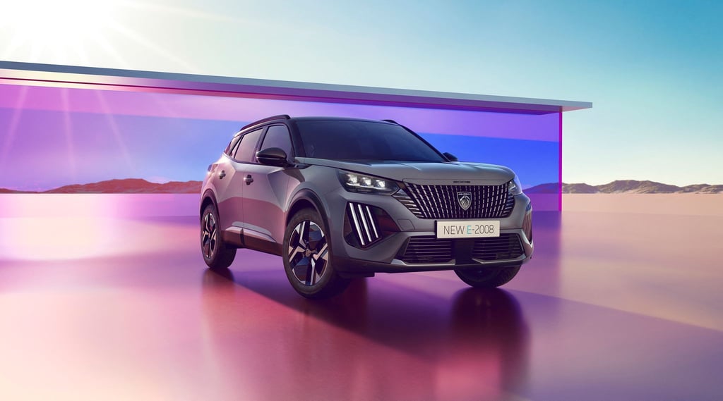 Das Update des Peugeot 2008 bringt neben einer aufgefrischten Optik vor allem Neues unter der Motorhaube.