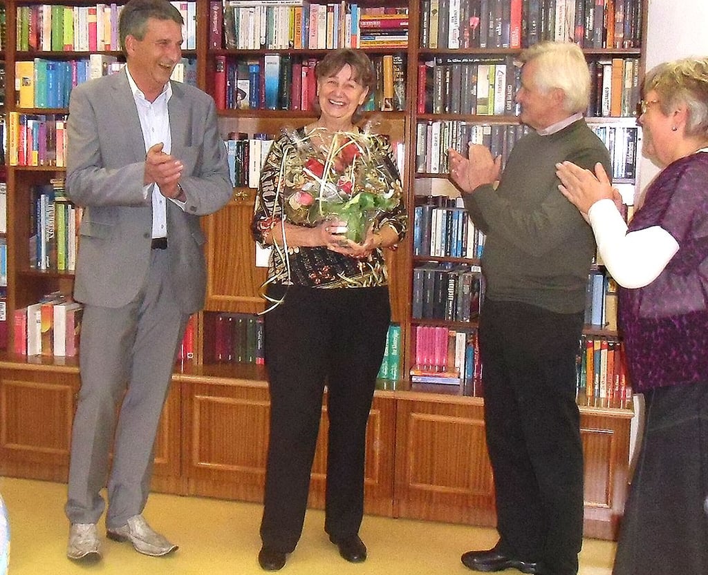 Inge Ruda betreut von Anfang an die Schätze der Bücherstube.