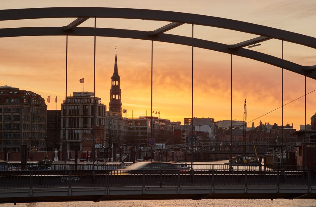 Der Hamburger Hafen feiert dieses Wochenende seinen 834. Geburtstag.
