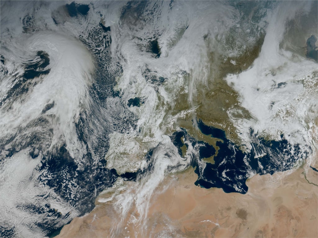 Unter anderem sollen Gewitterwolken anhand der Satelliten-Daten deutlicher erkannt werden können.