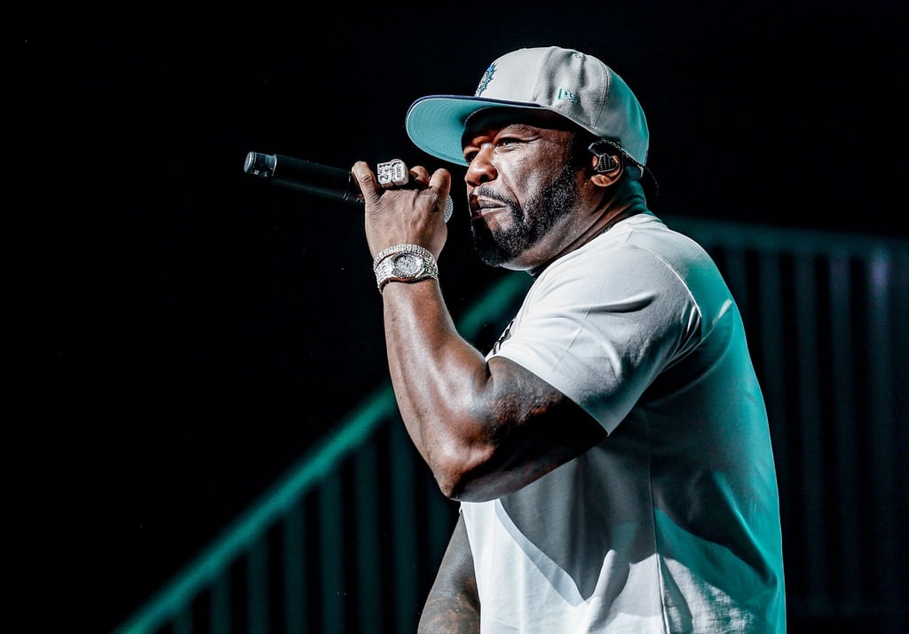 US-Rapper „50 Cent“ steht bei einem Konzert in der Hamburger Barclaycard-Arena auf der Bühne.
