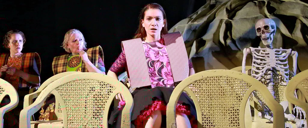 Marie-Joelle Blazejewski (v.l.), Iris Albrecht und Julia Buchmann in „Odyssee“ im Magdeburger Schauspielhaus. 