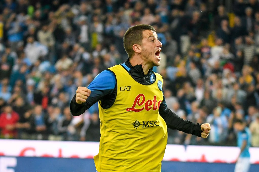 Demme durfte nicht spielen, aber feiert den Ausgleich für Neapel.