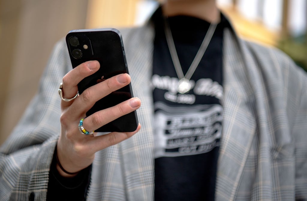 Alles im Griff: Wer Whatsapp-Umfragen gestartet hat, bekommt künftig Benachrichtigungen, wer schon daran teilgenommen hat.