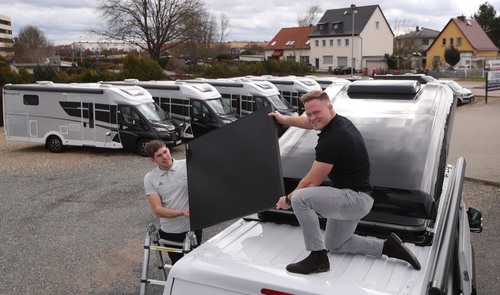 Das Magdeburger Unternehmen Steinforth Wohnmobile stattet Wohnmobile für autarkes Reisen mit modernen Solaranlagen aus.