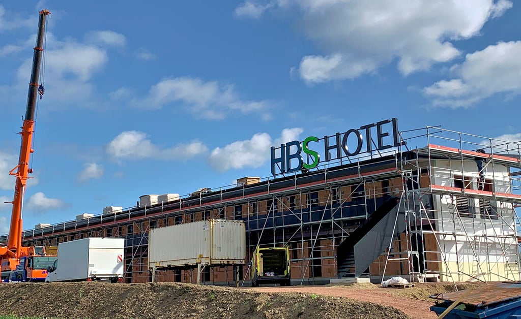 Direkt am Ortseingang entsteht an der Zufahrt ins Industriegebiet Ost ein neues Hotel für Halberstadt.