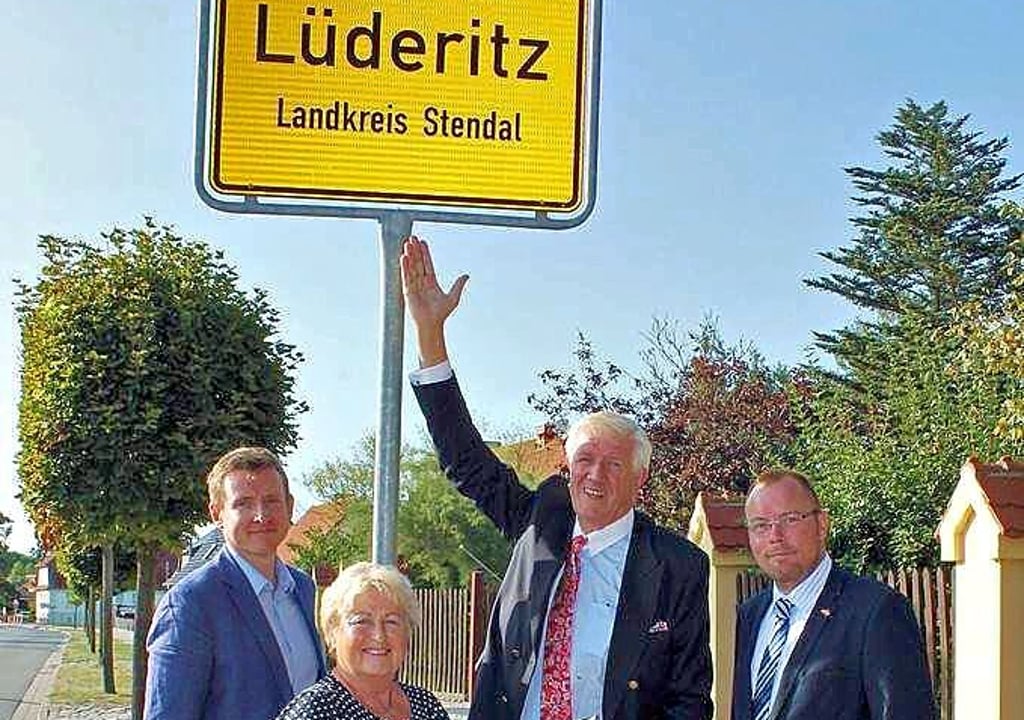 Da war die Welt noch in Ordnung: 2018 bemühten sich Andreas Brohm und Edith Braun (von links) mit Honorarkonsul Führer und Manager Konietschke um eine Partnerschaft mit Namibia.