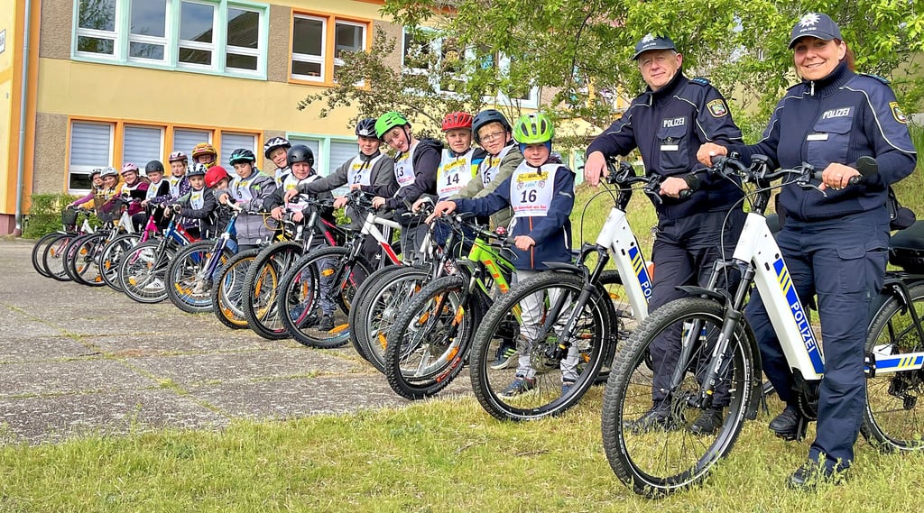 Fahrradprüfung in Grieben.
