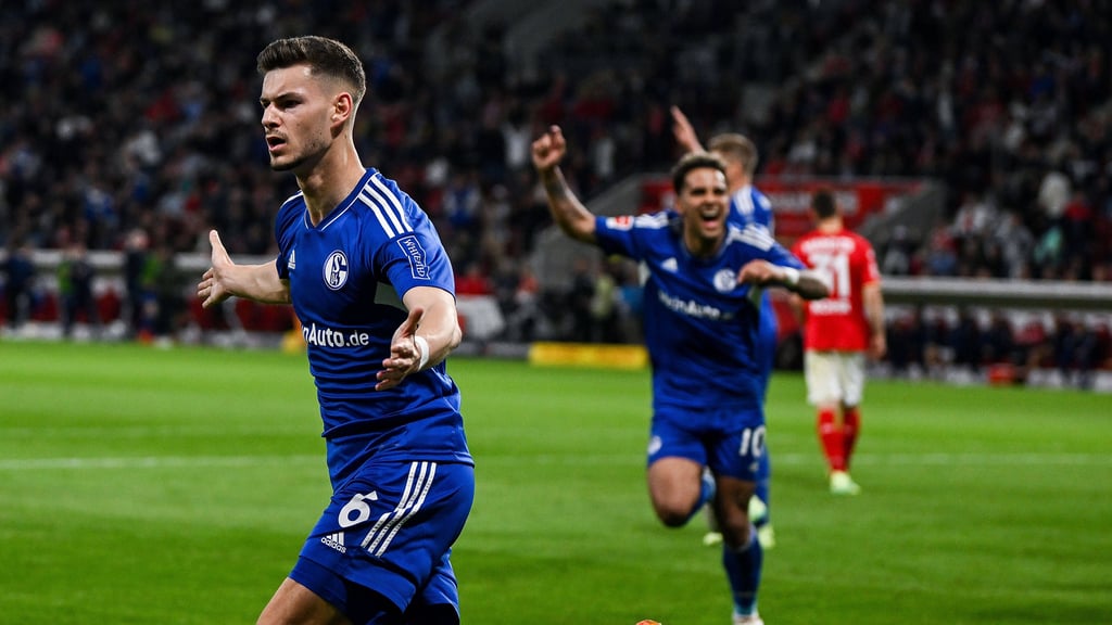 Tom Krauß will mit dem FC Schalke die Klasse halten.