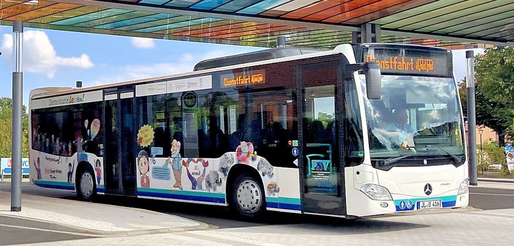 Die vielen Bauarbeiten im Landkreis führen dazu, dass Busse im Jerichower Land nur eingeschränkt eingesetzt werden können.