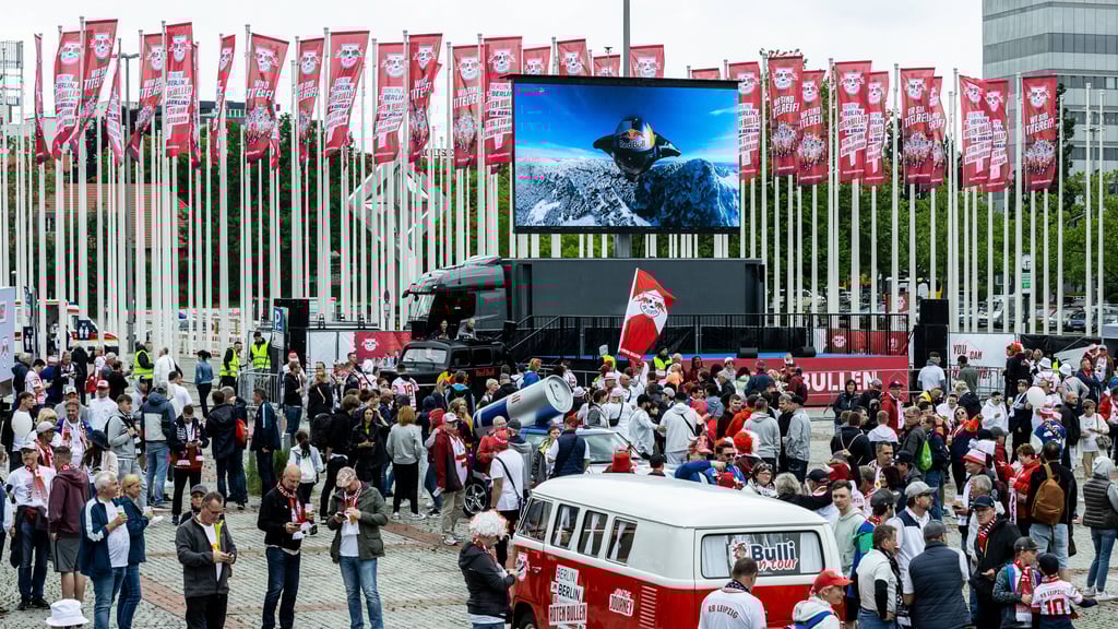 RB wiederholt das Fanfest am Funkturm.