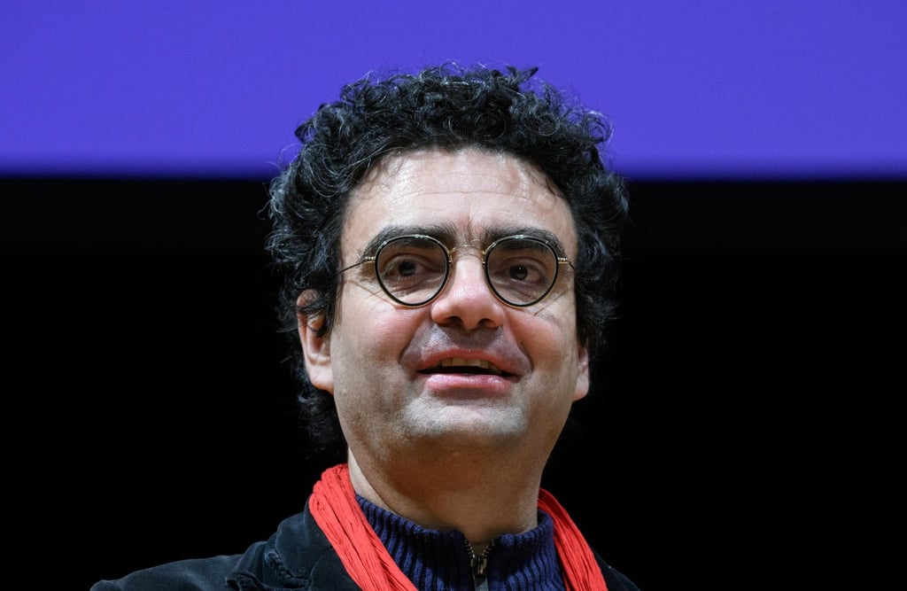 Der mexikanisch-französische Opernsänger Rolando Villazón steht auf der Bühne der Semperoper.