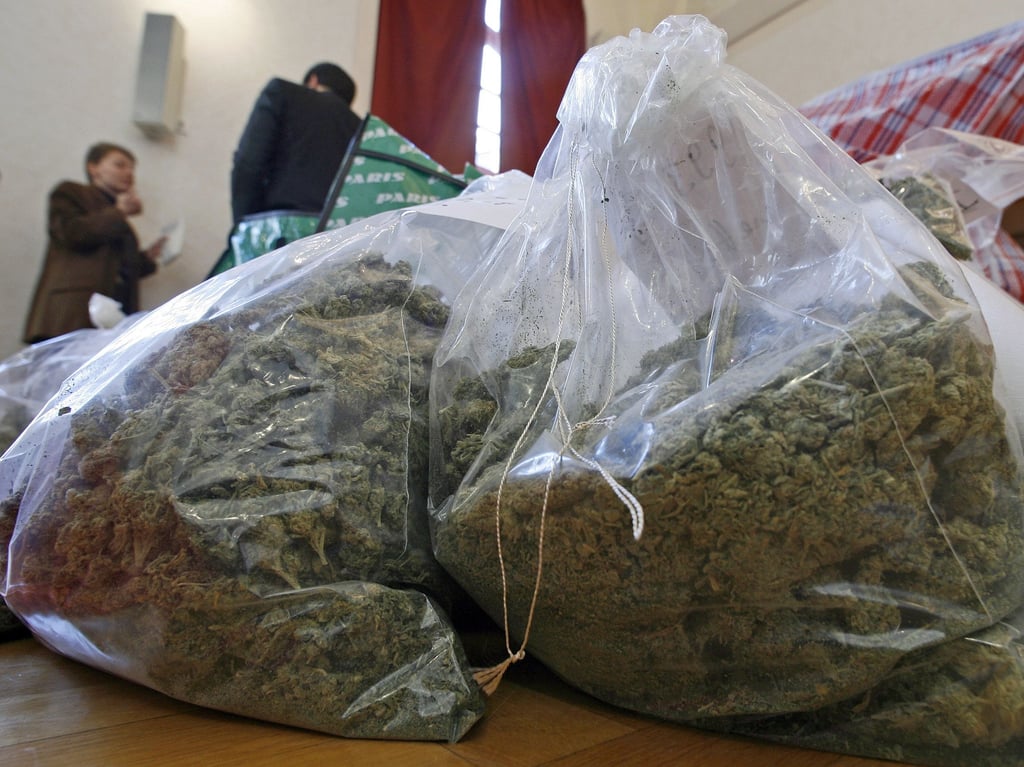 Die Polizei in Sachsen hat 21 Kilogramm Marihuana sichergestellt. (Symbolbild)