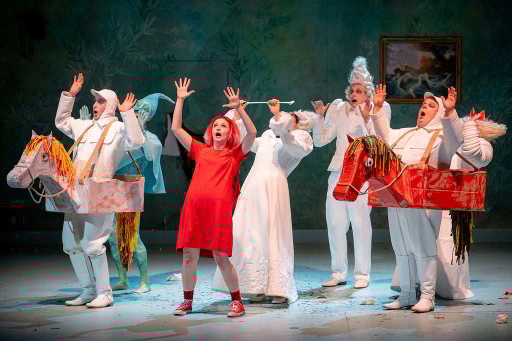 "Alice im Wunderland" im Magdeburger Opernhaus.