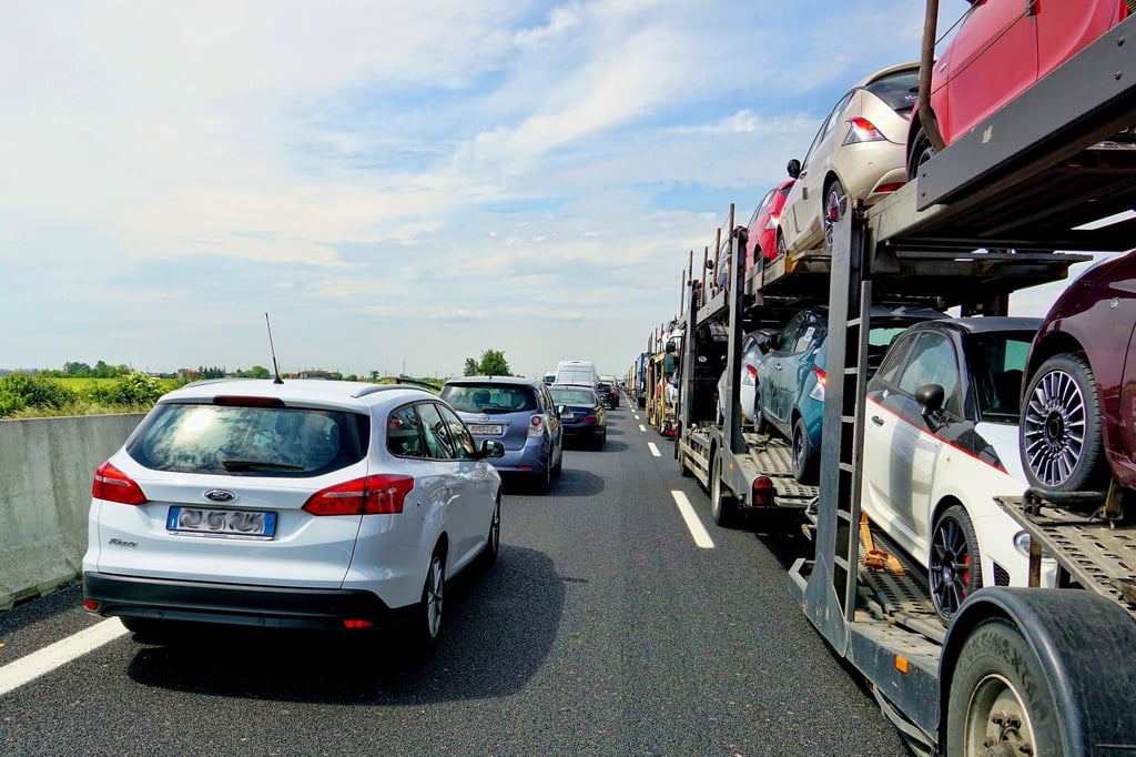 Auf der Autobahn A2 bei Burg hat es von Magdeburg kommend in Richtung Berliner Ring einen Unfall im Baustellenbereich gegeben. Es ist zum Stau gekommen. Symbolbild:
