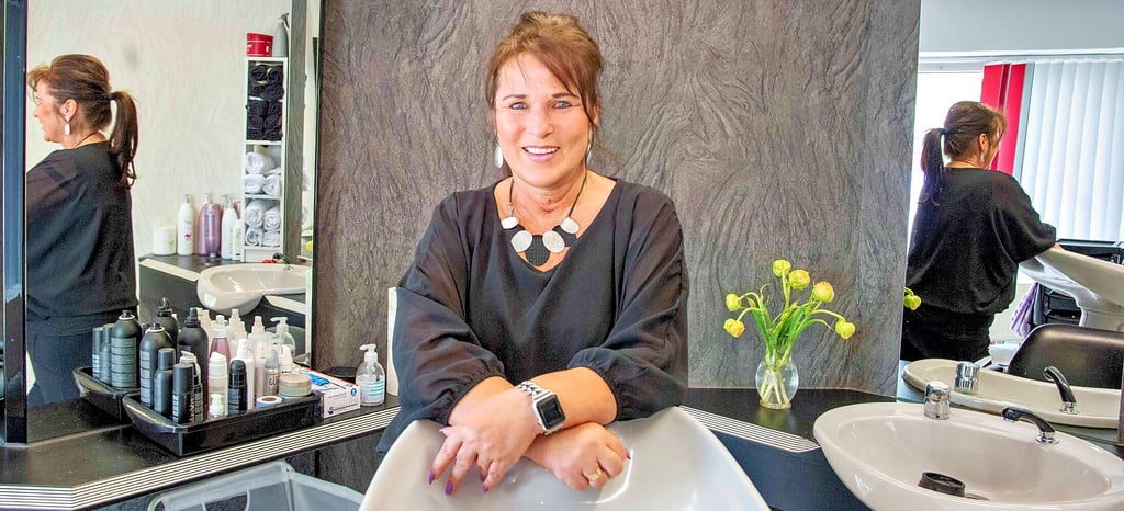 Egal ob gemütlich im „Salon 1“ oder praktisch in den eigenen vier Wänden: Friseurmeisterin Carola Klein bietet beides an.