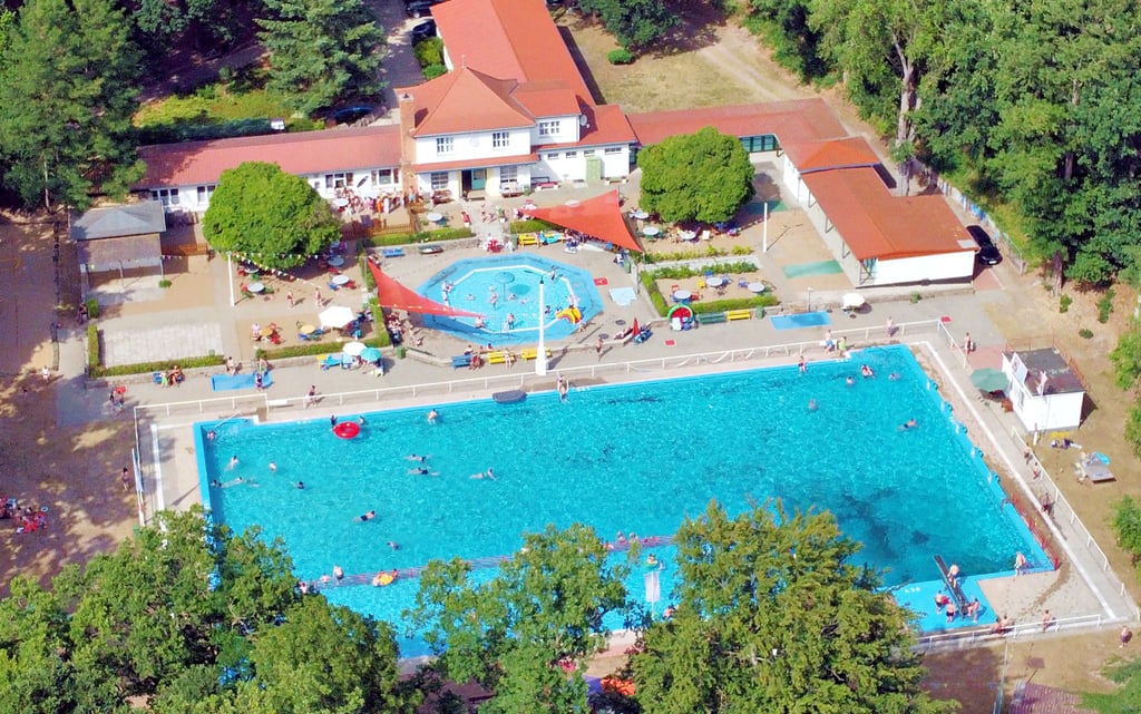 Für die neue Waldbadsaison hoffen Stadt, Betreiber und Förderverein auf einen typischen Sommer. Der Wunsch an das Wetter gilt vor allem auch für das dreitägige Fest zum 85-jährigen Bestehen des Seehäuser Naherholungszentrums am zweiten Juni-Wochenende.