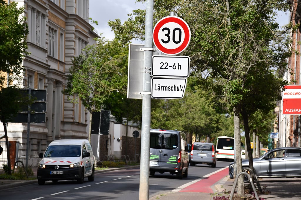 Die Mittagstraße im Magdeburger Stadtteil Neue Neustadt soll ein Schwerpunkt im neuen Verkehrskonzept sein.
