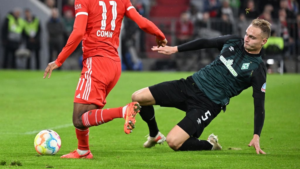 Amos Pieper beim Tackling.