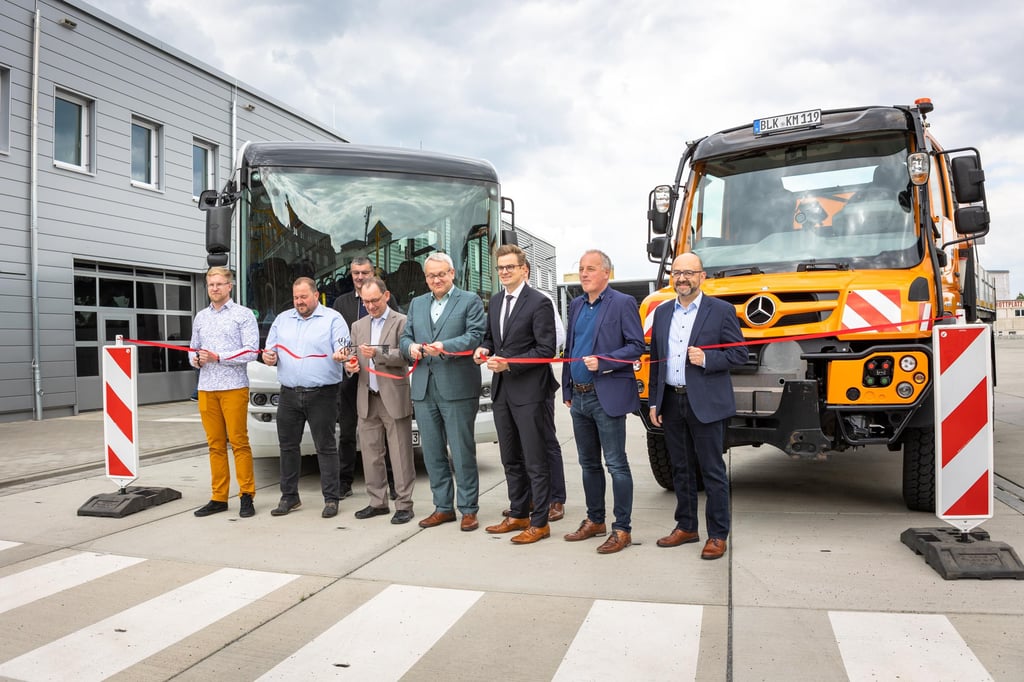 Am Freitag wurde der neue Betriebshof der PVG Burgenlandkreis in Zeitz eingeweiht.