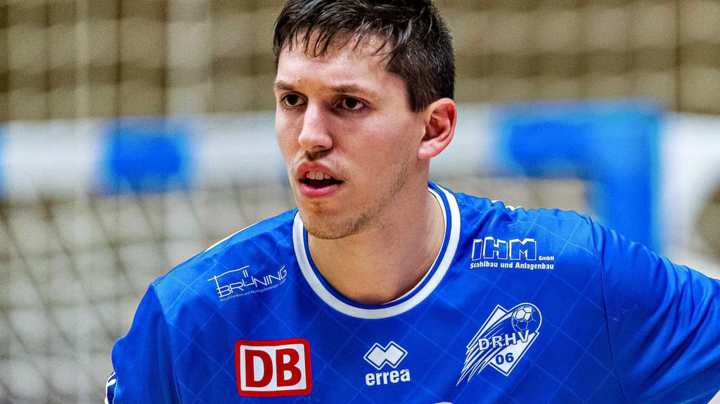 Daniel Schmidt trägt auch in der neuen Saison das DRHV-Trikot.