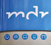 Das MDR-Logo an der Zentrale in Leipzig. 