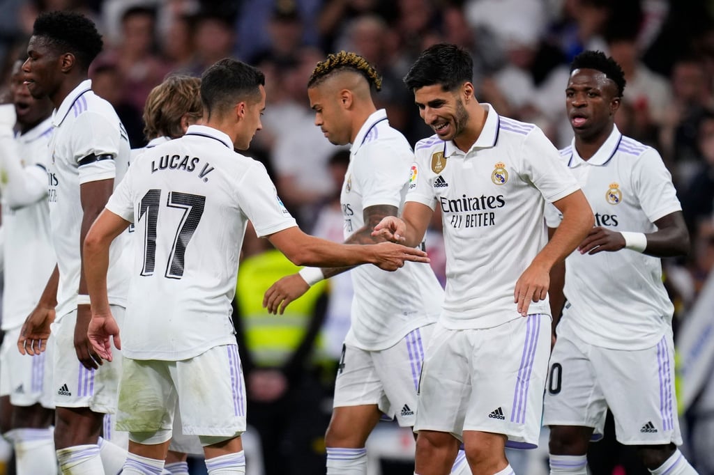 Real gewann dank Marco Asensio (2.v.r).