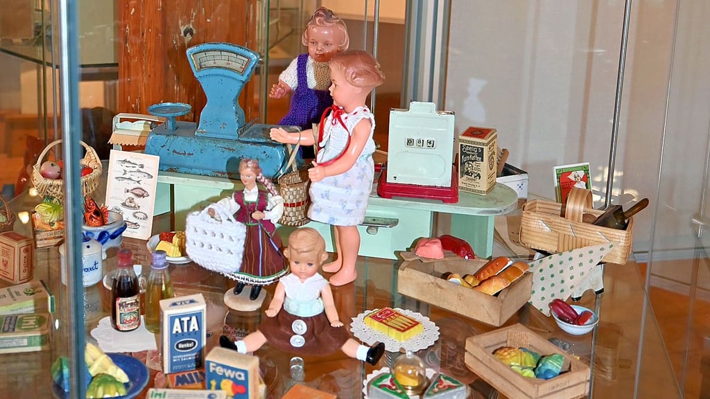 Die Kroppenstedterin Andrea Dammaß gestaltet zum Museumstag im Kroppenstedter Museum eine Spielzeugausstellung.