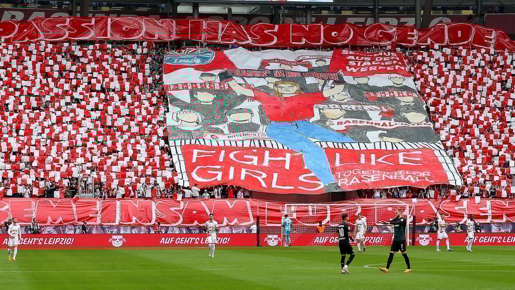 „Fight like girls”: