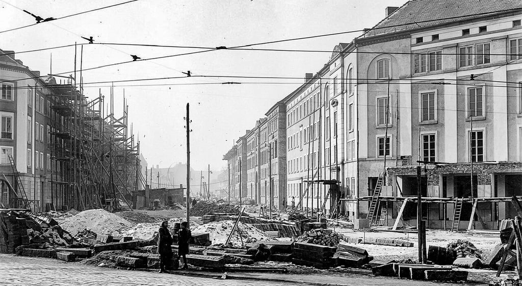 Die Neubauten der Diagonalstraße in Dessau nahmen 1953 Gestalt an.