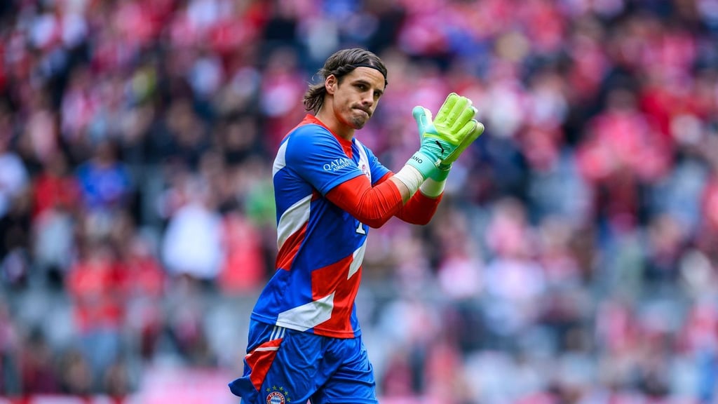 Bayern-Torwart Yann Sommer muss mit dem Training pausieren.
