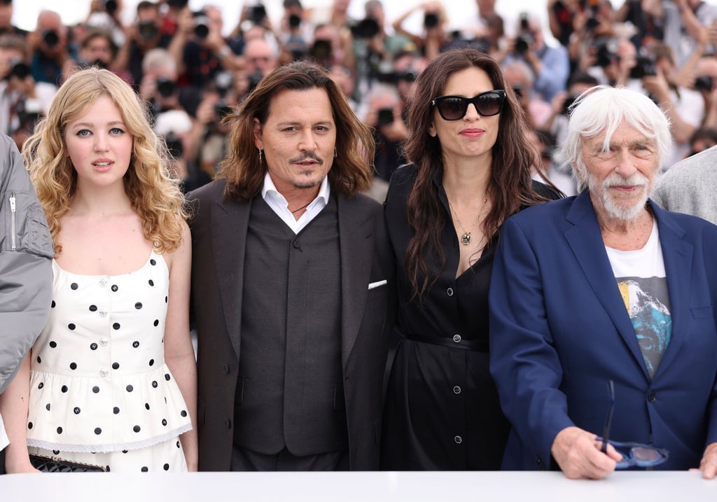 Die deutsche Schauspielerin Pauline Pollmann (l-r), Johnny Depp, Regisseurin Maiwenn und Schauspieler Pierre Richard stellten „Jeanne du Barry“ in Cannes vor.