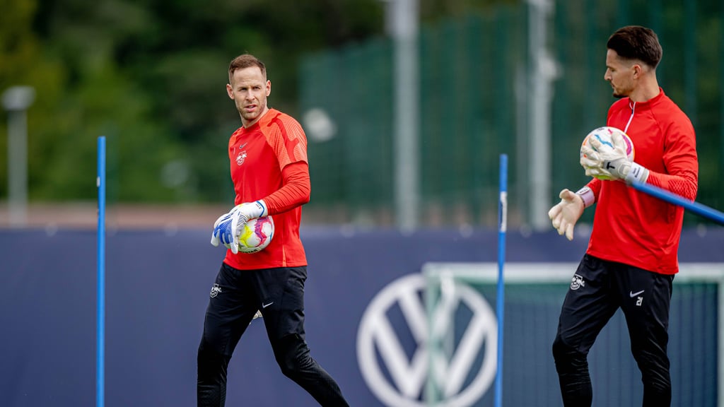 Peter Gulacsi und Janis Blaswich beim Training im Sommer 2022.
