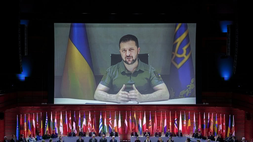 Einem Medienbericht zufolge könnte überraschend auch der ukrainische Präsident Wolodymyr Selenskyj nach Japan zum G7-Gipfel reisen.
