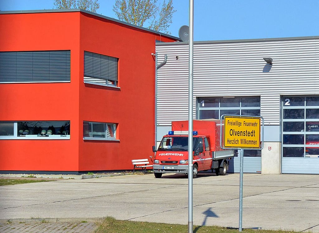 Die Freiwillige Feuerwehr Olvenstedt ist nun seit zehn Jahren an dem Standort in Magdeburg am Olvenstedter Grund.