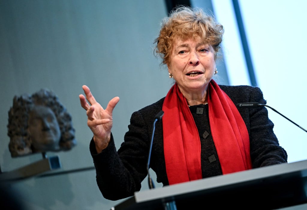 Gesine Schwan spricht.