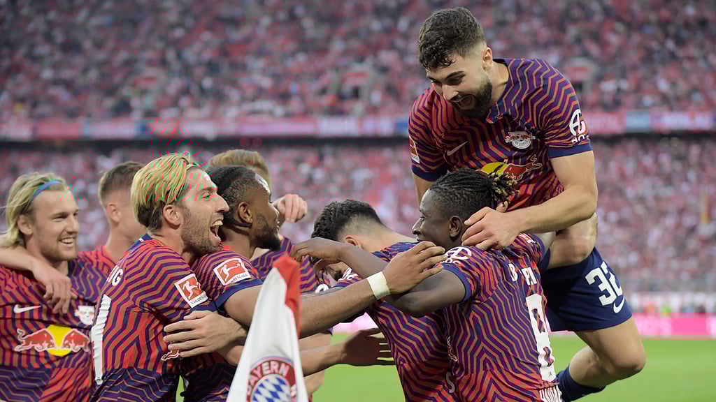 Leipziger Jubel über den Premiernsieg in München.